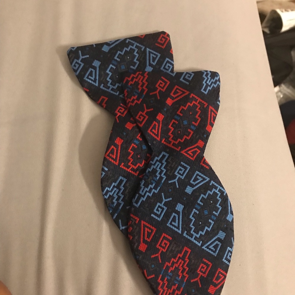 Adjustable bow tie - Picture 2 of 7